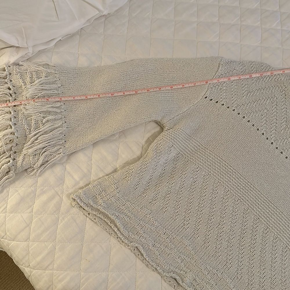 NWOT RARE Revolve John + Jenn Cream Turtleneck Fringe Sleeve Sweater Size M - Picture 15 of 15